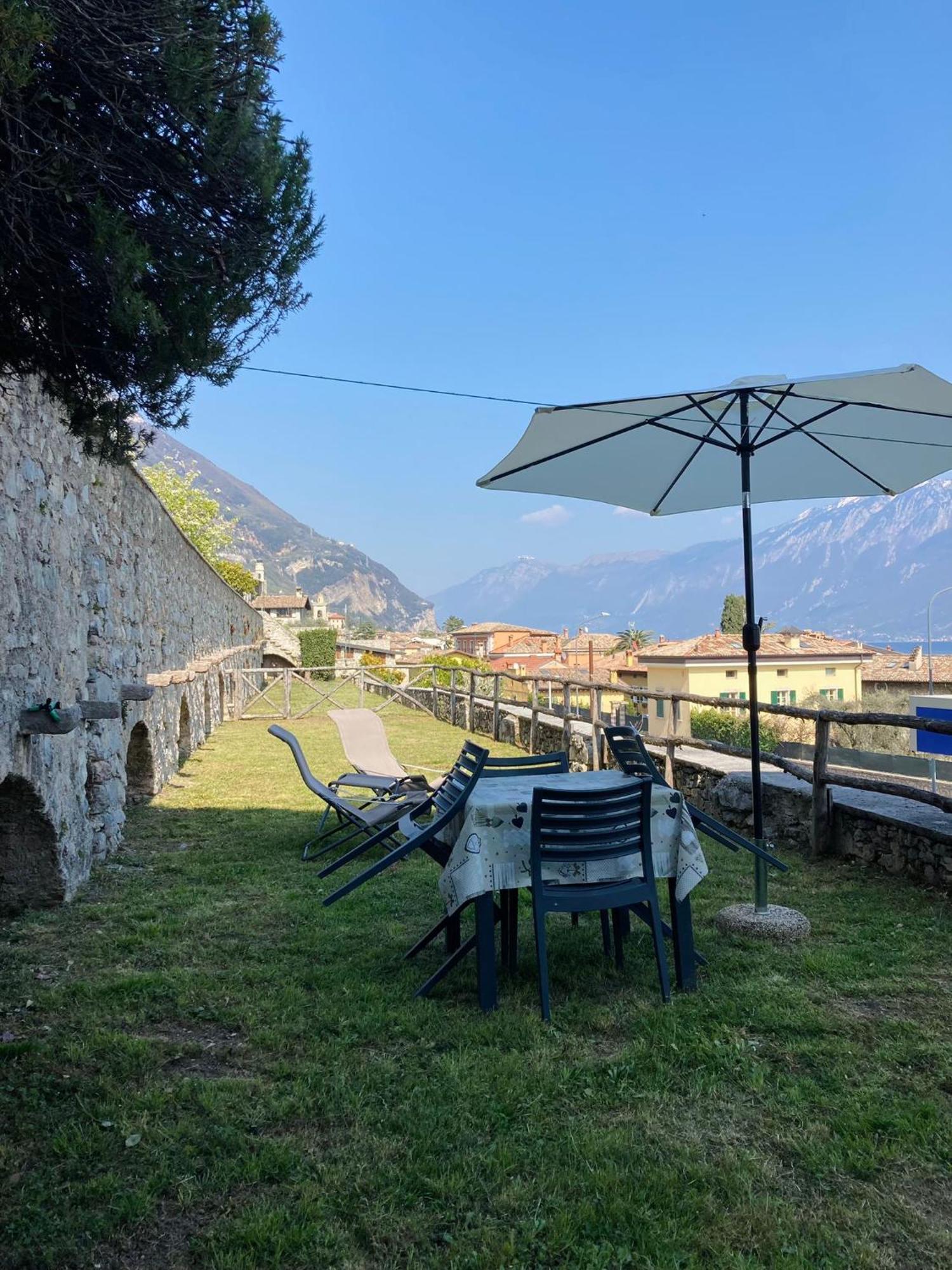 Casa Amelia Daire Gargnano Oda fotoğraf
